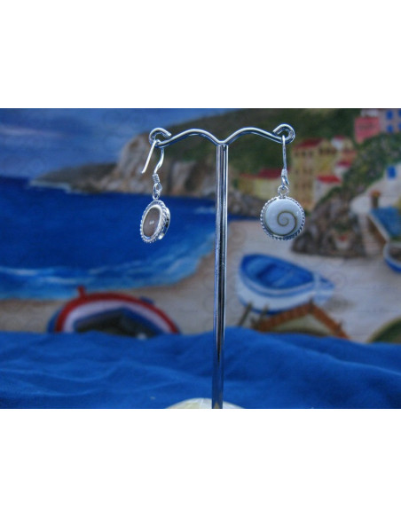 LE 0043 Earrings Shiva Eye Shell Silver