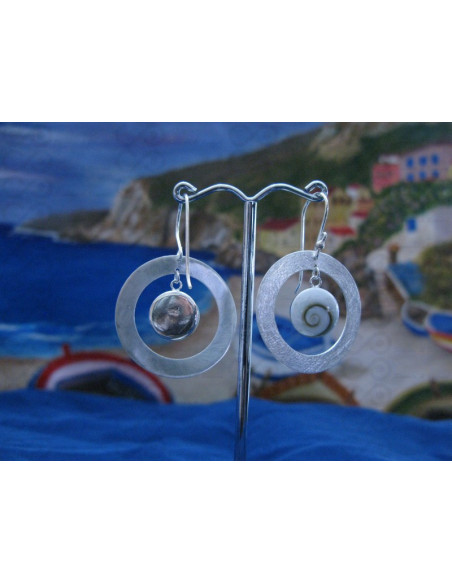 LE 0075 Earrings Shiva Eye Shell Silver